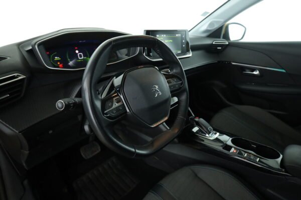 Peugeot 208 1.2 PureTech Allure EAT8