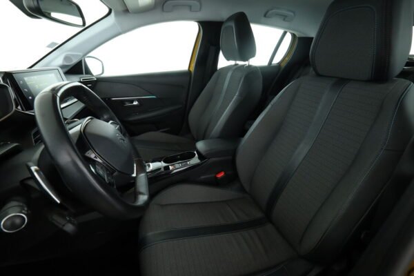Peugeot 208 1.2 PureTech Allure EAT8