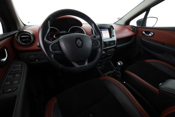 Renault Clio 1.2 TCe Energy Intens-8 Renault Clio 1.2 TCe Energy Intens